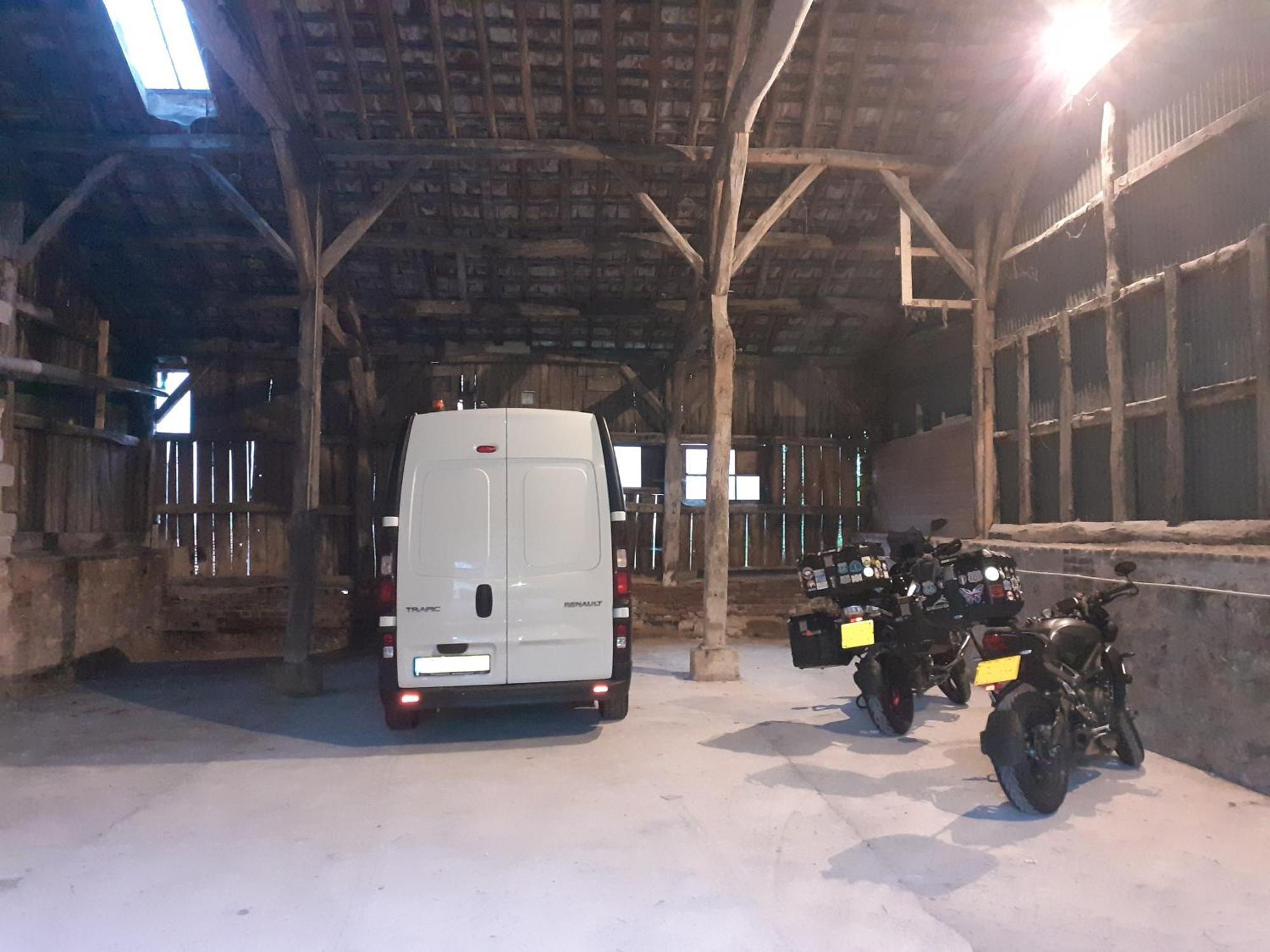 le saint Hubert Hotel Arcis-sur-Aube Bagian luar foto