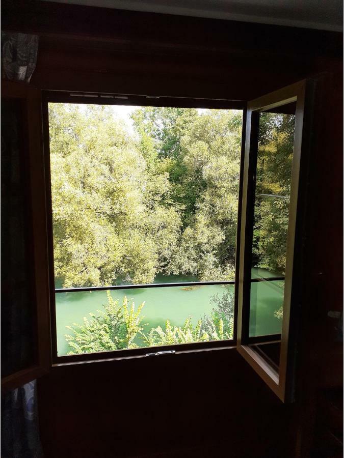 le saint Hubert Hotel Arcis-sur-Aube Bagian luar foto